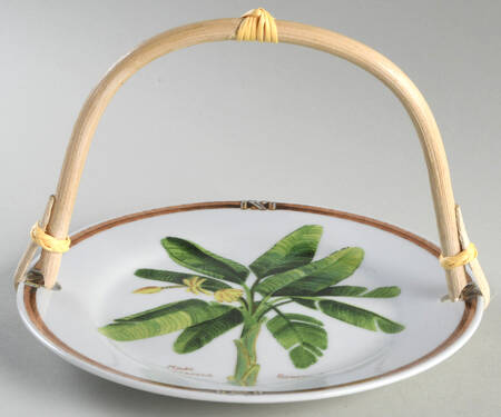 Palm Island 5 3/8"-5 5/8" Bamboo Handled Serving Plate  HC