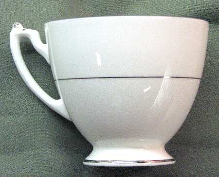 FOL56 Footed Cup