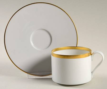 Treasure Gold Flat Cup & Saucer Set