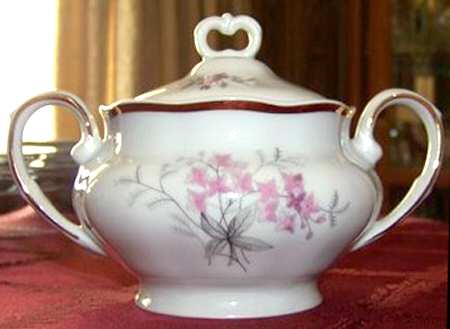 Sping Glen Sugar Bowl & Lid
