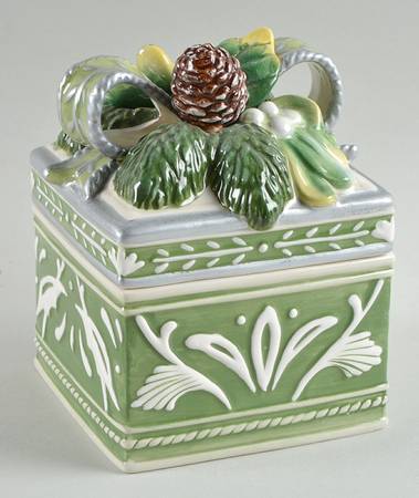 Winter Garden 4" Square Figual Box & Lid