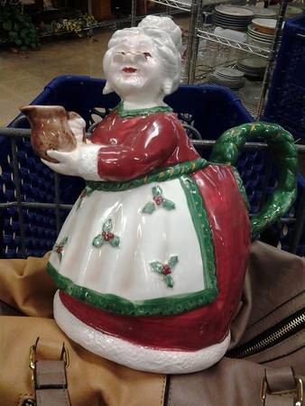 Mrs Claus Creamer