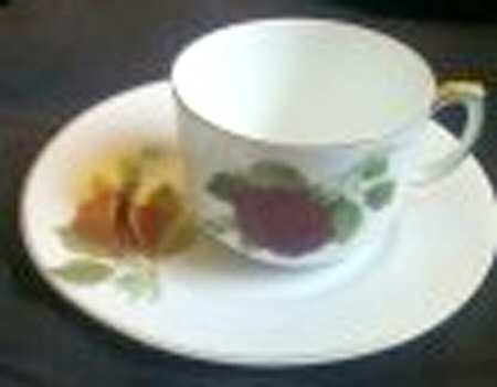 FRA52 Flat Cup & Saucer Set