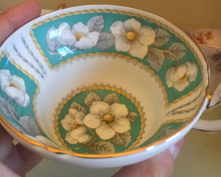 Christmas Rose Geeen Footed Cup