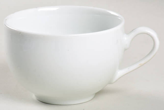 Everyday White (Porcelian) Flat Cup