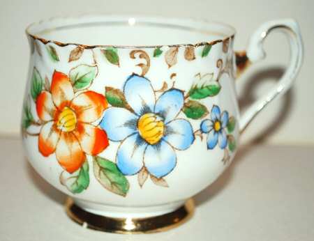 6480 Footed Cup