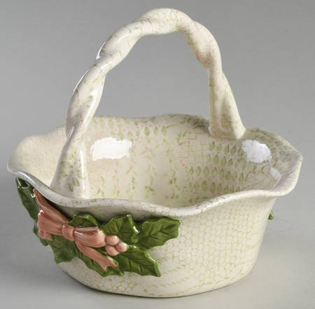Bows and Holly 6" Handled Basket