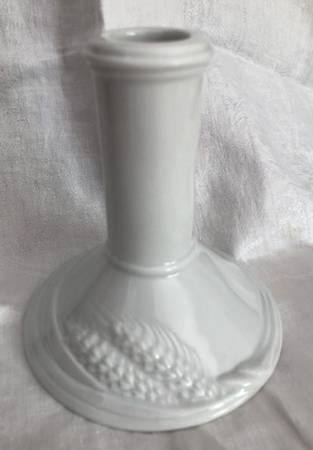 FEE1 Small Candlestick