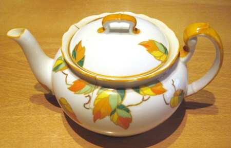 903 Teapot & Lid