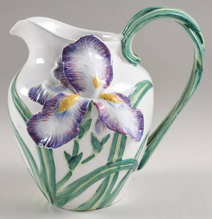 Iris Pitcher