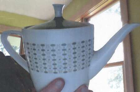 FR289 Teapot & Lid