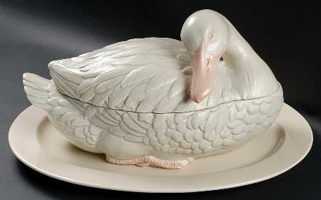FIT93 Tureen & Lid w/Underplate