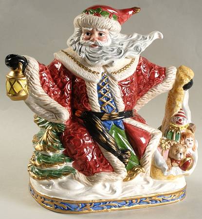 Renaissance Santa Teapot & Lid