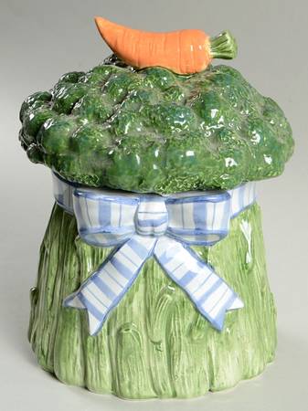 Gardening Bowquet Small Canister & Lid