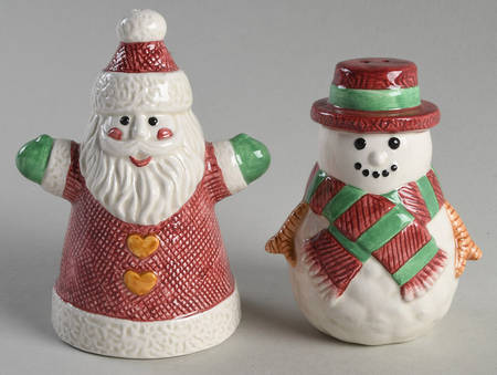 Christmas Crafts Figural Salt & Pepper Set