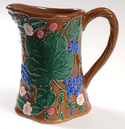 Feuille de Raisin 32 Oz Pitcher