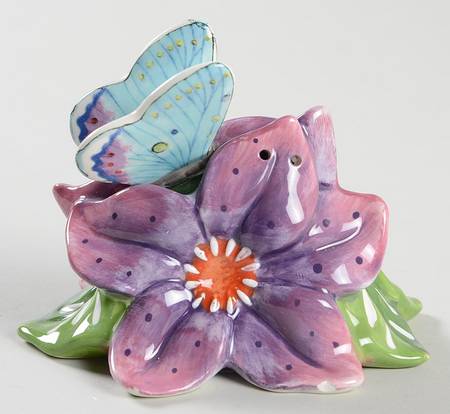 Courtyard Figural Salt Shaker