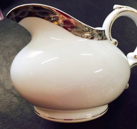 Gold Lichen Creamer