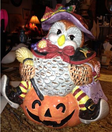 Halloween Harvest Figural Cookie Jar & Lid