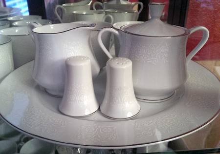 Damask Salt & Pepper Set
