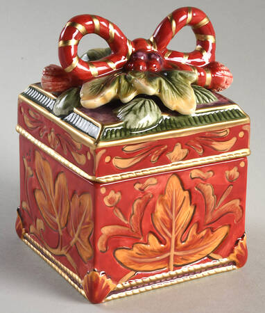 Regal Holiday Square Box with Lid