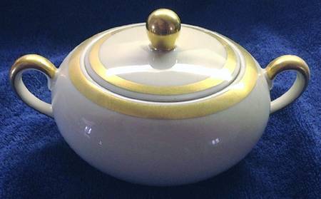 0236 Sugar Bowl & Lid