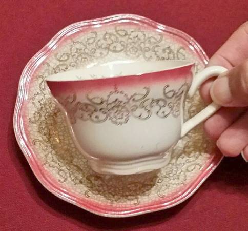 FSX189 Footed Cup & Saucer Set
