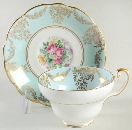 2889 Footed Cup & Saucer Set