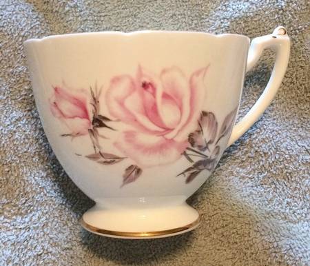 5003 Footed Cup