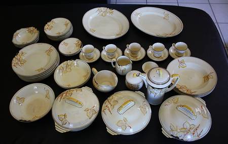 2543 Round Covered Vegetable