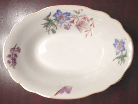FAN137 9" Oval Vegetable Bowl