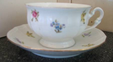 3604 Footed Cup & Saucer Set