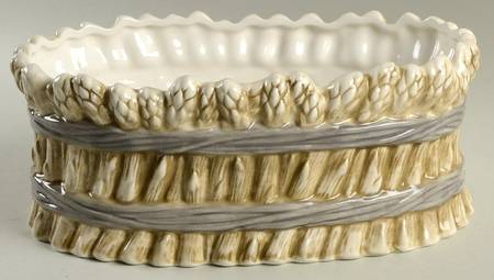 Carrington 11" Figural Serving Bowl