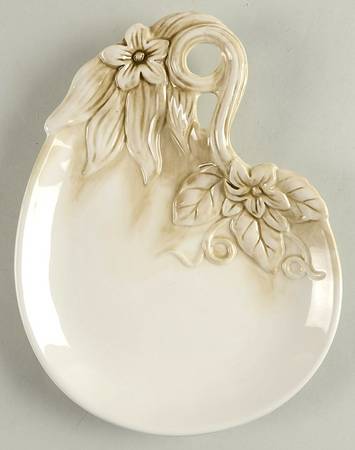 Carrington Figural Canape Plate