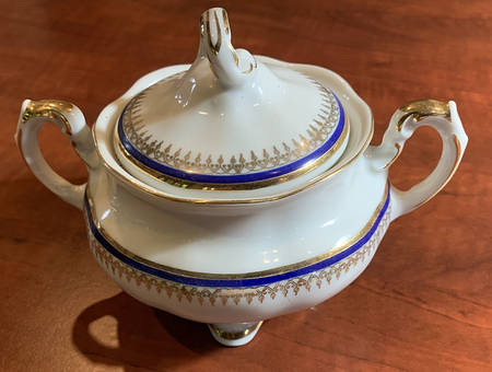 FAV87 Sugar Bowl & Lid