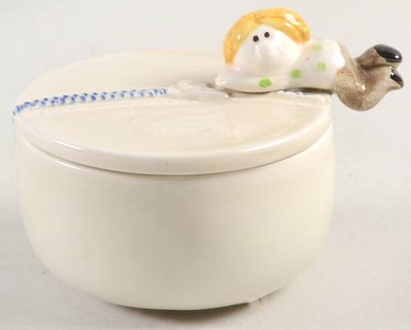 Zip Up Pill Box