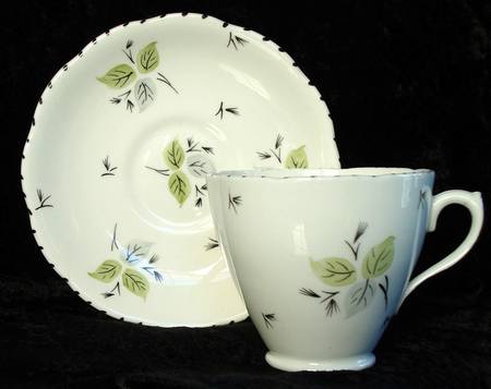 807 Footed Cup & Saucer Set