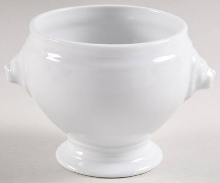 Maria Footed Lion's Head Soup Bowl