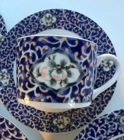 NM42 Flat Cup & Saucer Set