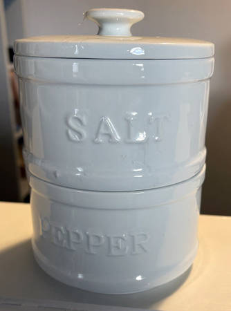 Bistro White Stacking Salt & Pepper Set