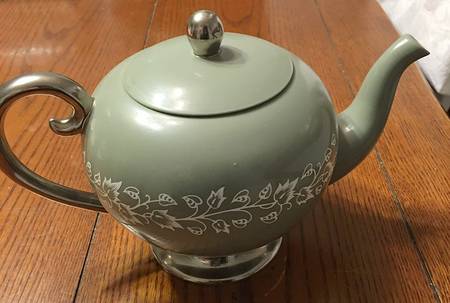 Brocade Sage Green Teapot & Lid