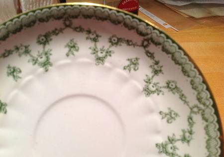 La Belle Green Saucer