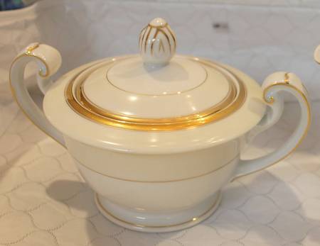400 Sugar Bowl & Lid