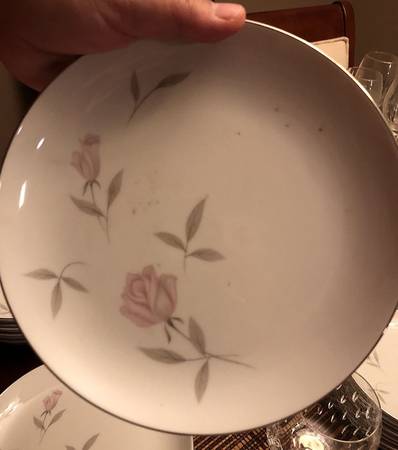 Caroline by Fine China of Japan