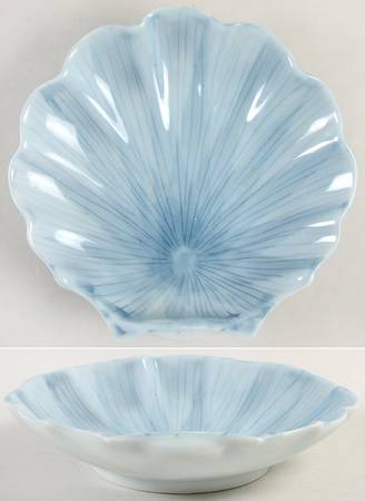 Blue Lotus 6" Shell Shaped Dish