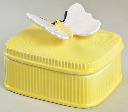 Butterfly 4" Rectangular Box with Lid