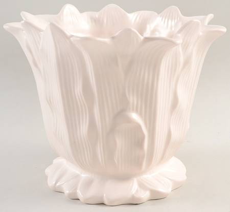 Petite Fleur 7" Cachepot