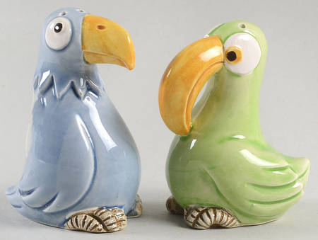 Bird-In-Hand Salt & Pepper Set