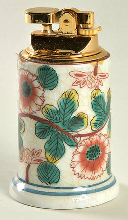 Chrysanthemum Arabesque Cigarette Lighter