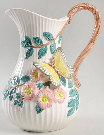 Papillon 72 Oz Pitcher
